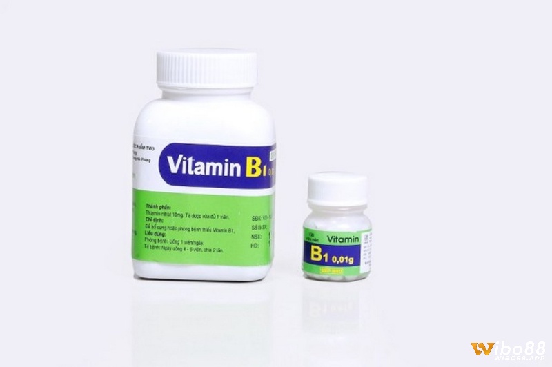 Chăm sóc gà đá về bằng cách bổ sung vitamin để gà nhanh hồi phục sức khỏe