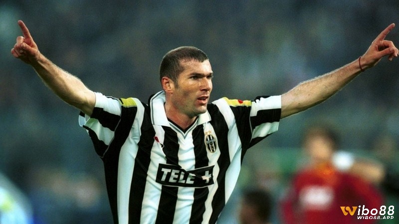 Cầu thủ xuất sắc nhất Juventus Zinedine Zidane