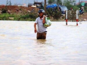 Chiêm bao thấy lội nước nên đánh con số nào may mắn?