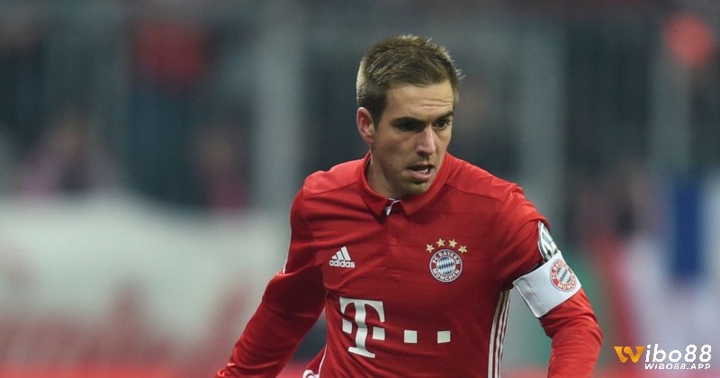 Philipp Lahm là Người đội trưởng thầm lặng