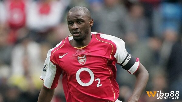 Patrick Vieira là “chất thép” mà Arsenal luôn cần đến